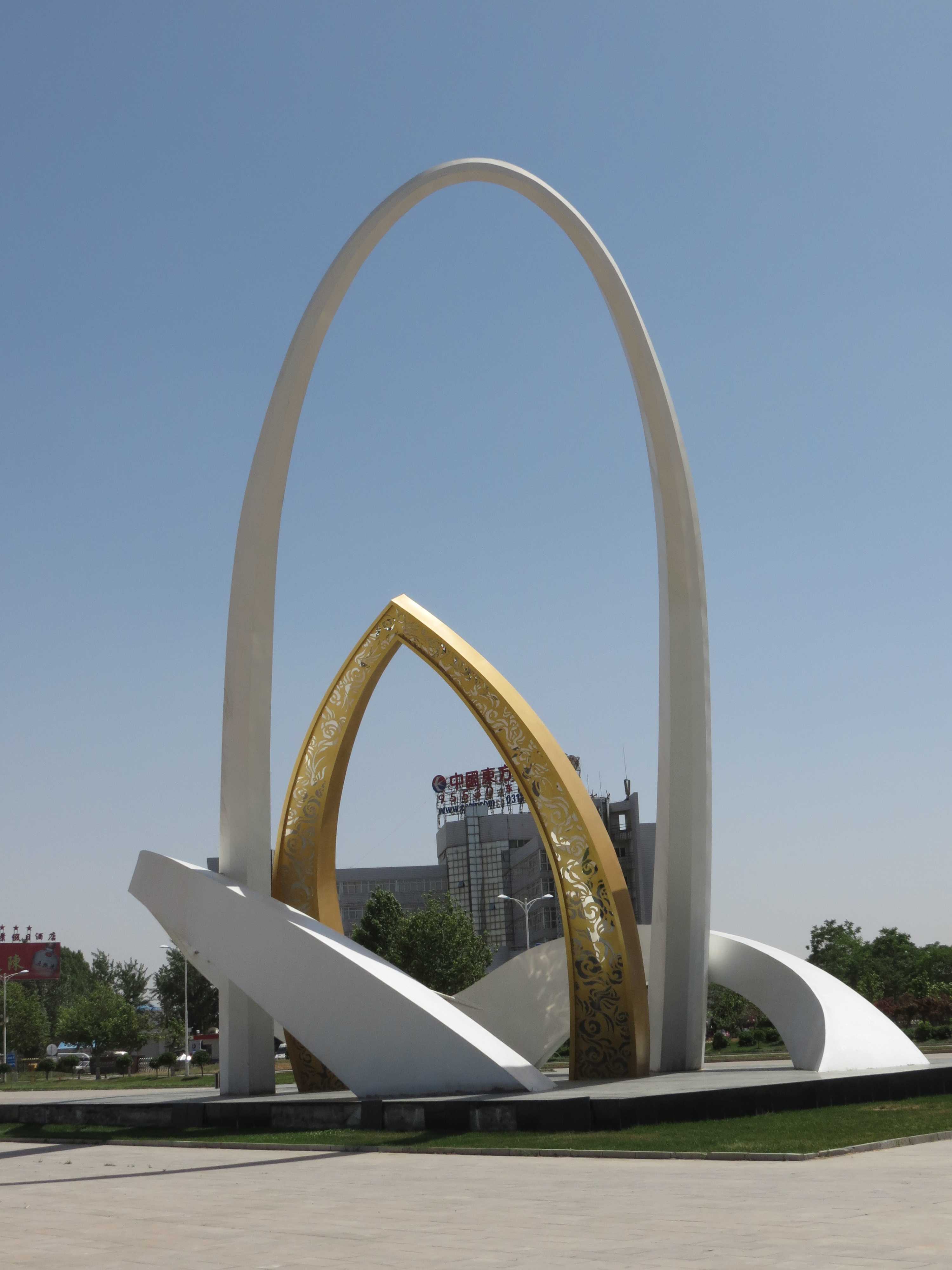 機(jī)場(chǎng)景觀雕塑，大型廣場(chǎng)標(biāo)志，廣場(chǎng)大型雕塑