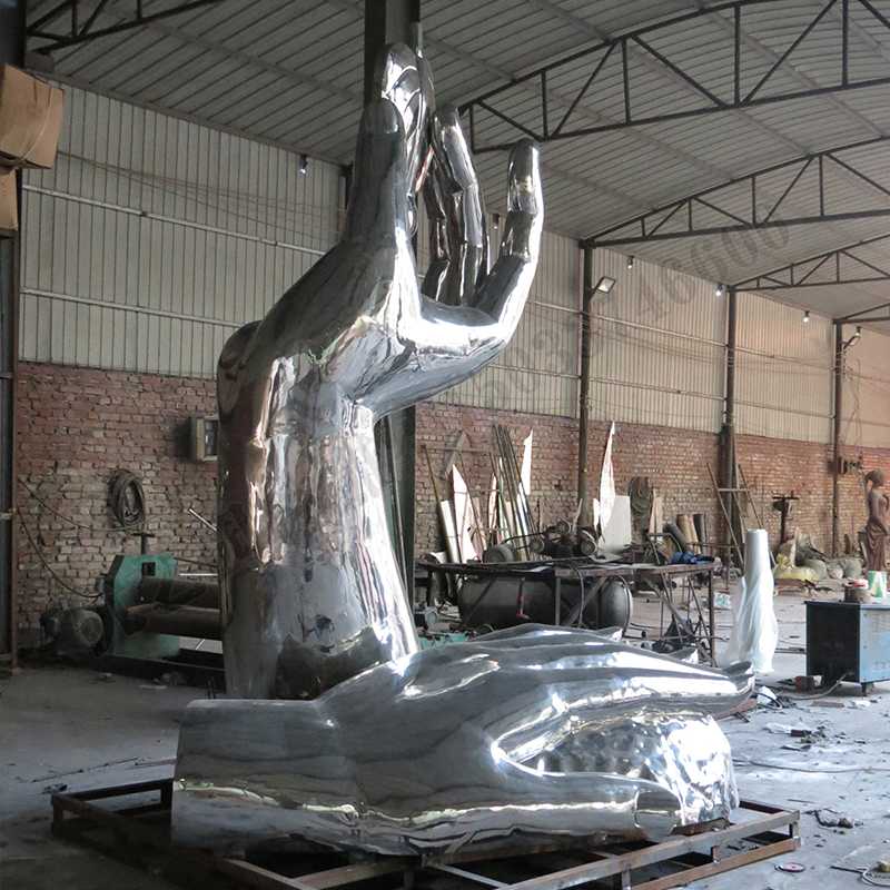 手托水滴雕塑，不銹鋼手托水滴雕塑，手托水滴景觀雕塑